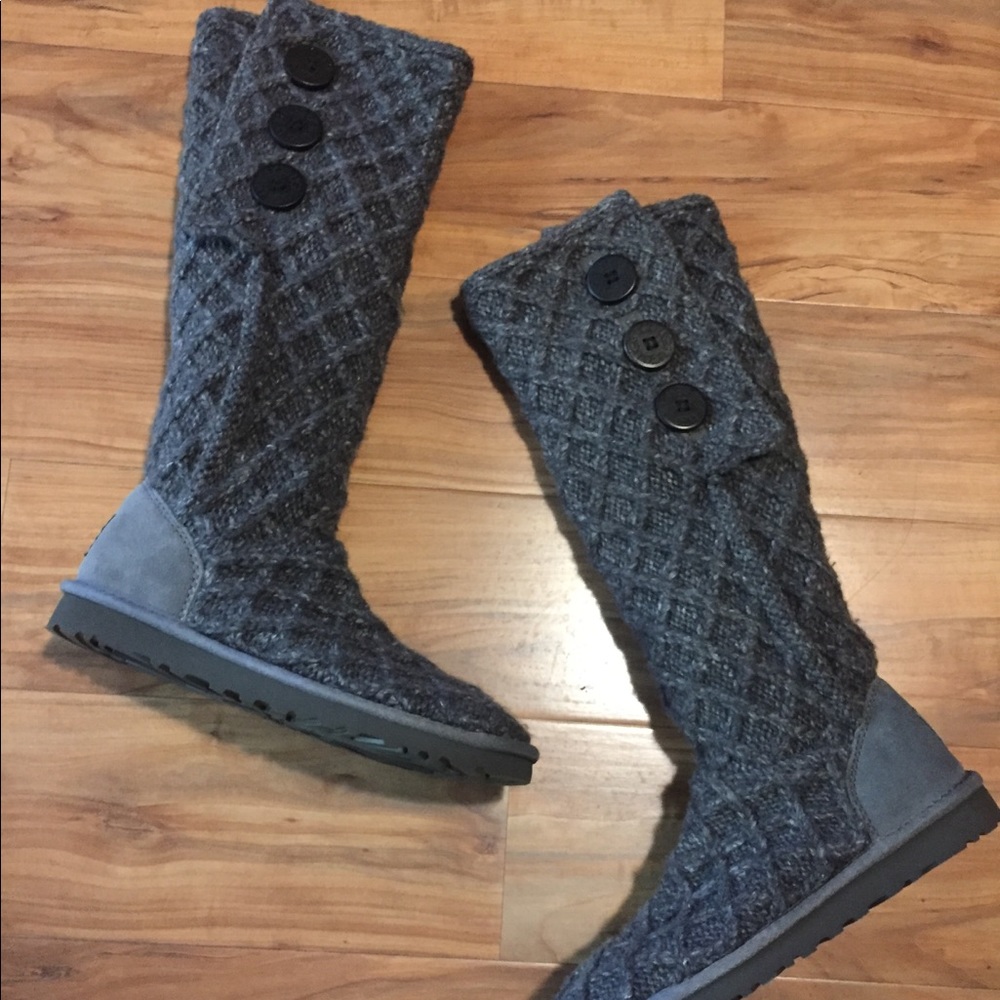 UGG Lattice Sweater Boots Size 7.  Color:  Grey.